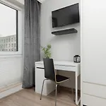 Modern One Bedroom With Parking In By Renters Prestige לודז'