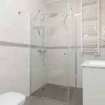 Modern One Bedroom With Parking In By Renters Prestige לודז'