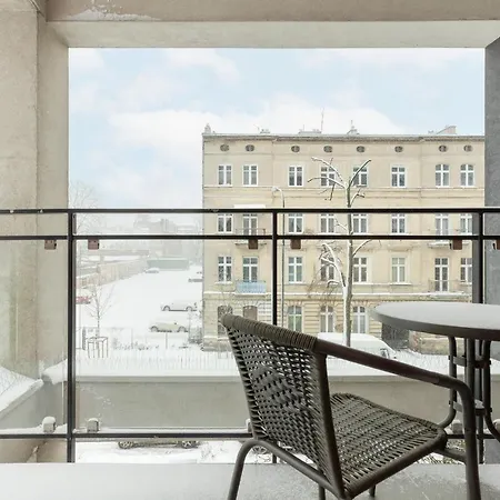 Modern One Bedroom With Parking In By Renters Prestige דירה *