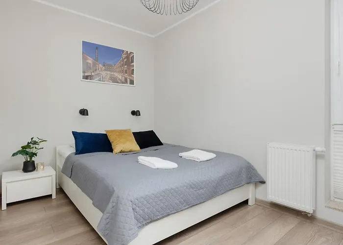 Modern One Bedroom With Parking In By Renters Prestige Lejlighed